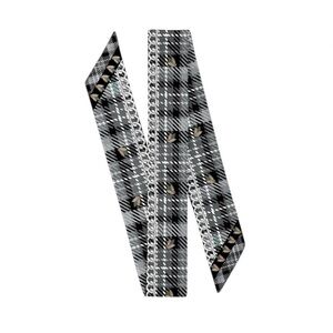 NWT Wristpop Dionne Scarf in Grey Plaid